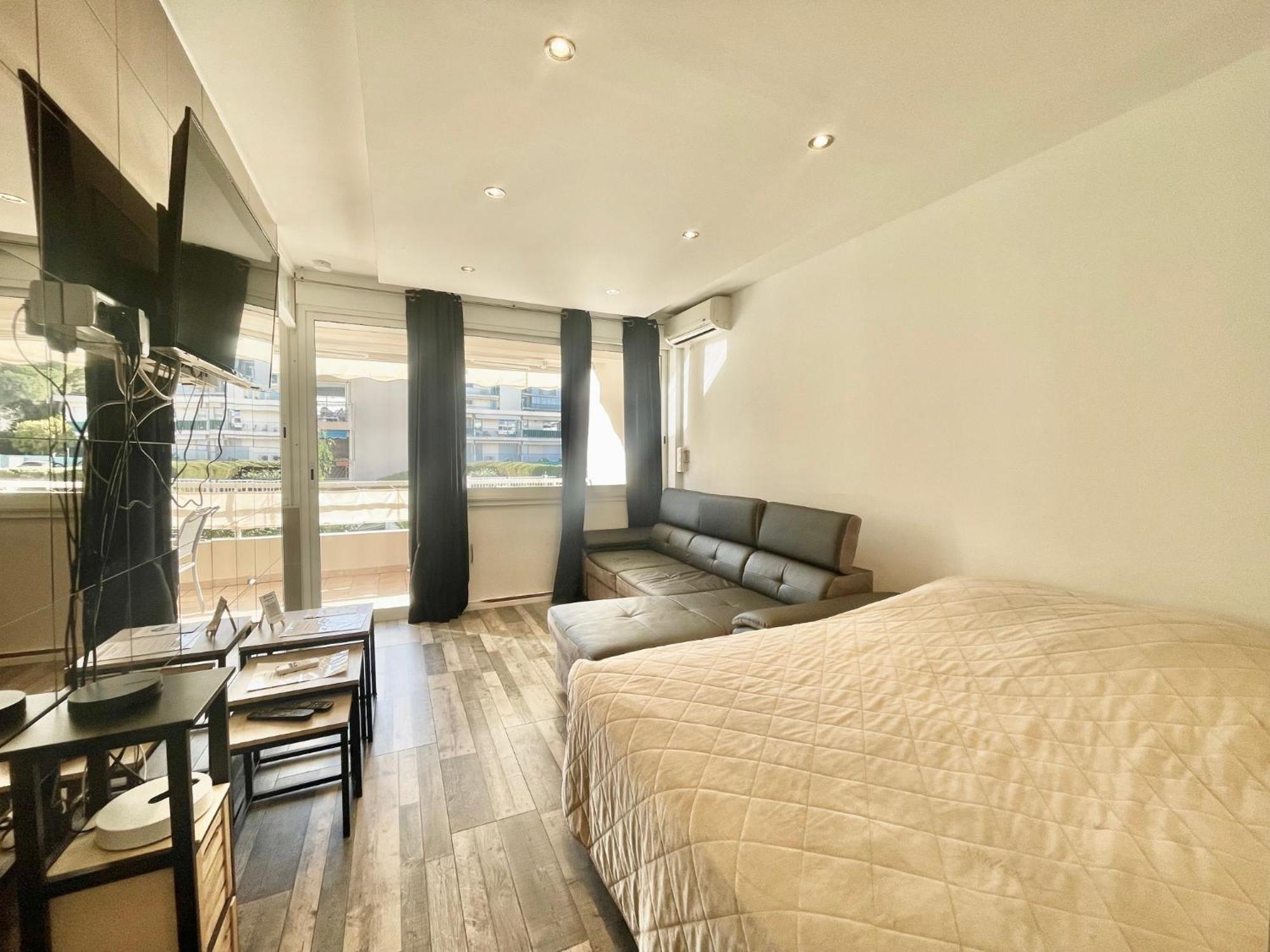 Palm Paradise, By Welcome To Cannes Apartment Exterior photo